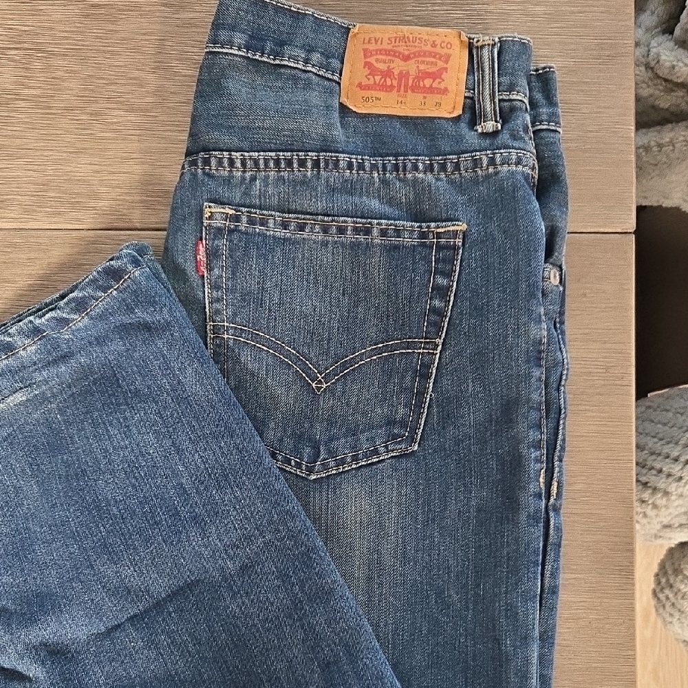 Levi's Classic Blue Straight Jeans with Iconic Design